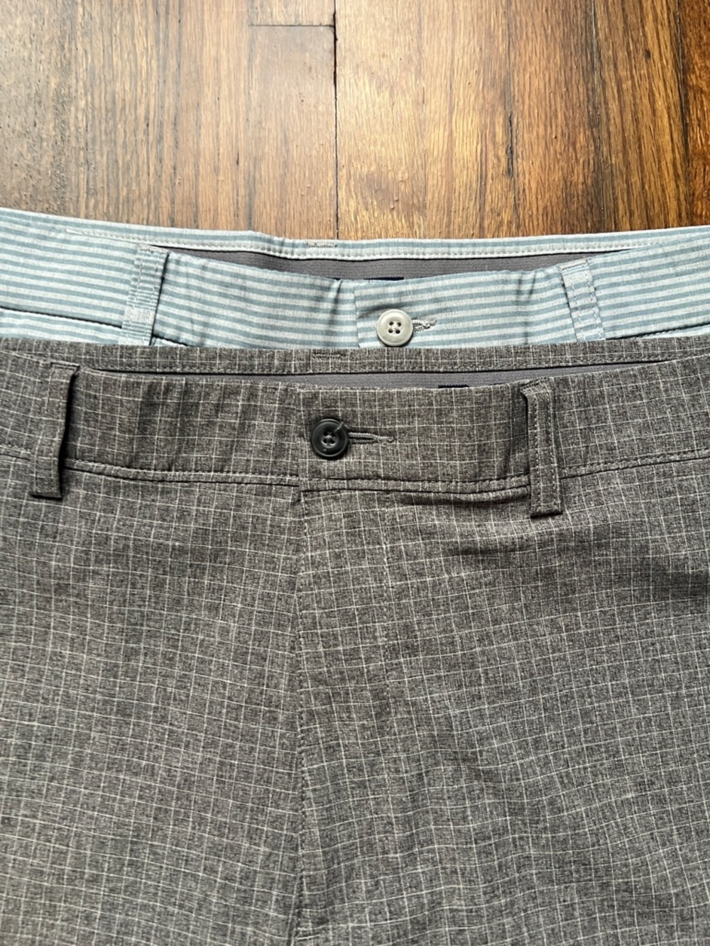 Men’s PGA Tour Golf Shorts 2 Pair Bundle Size 34 - Picture 4 of 15